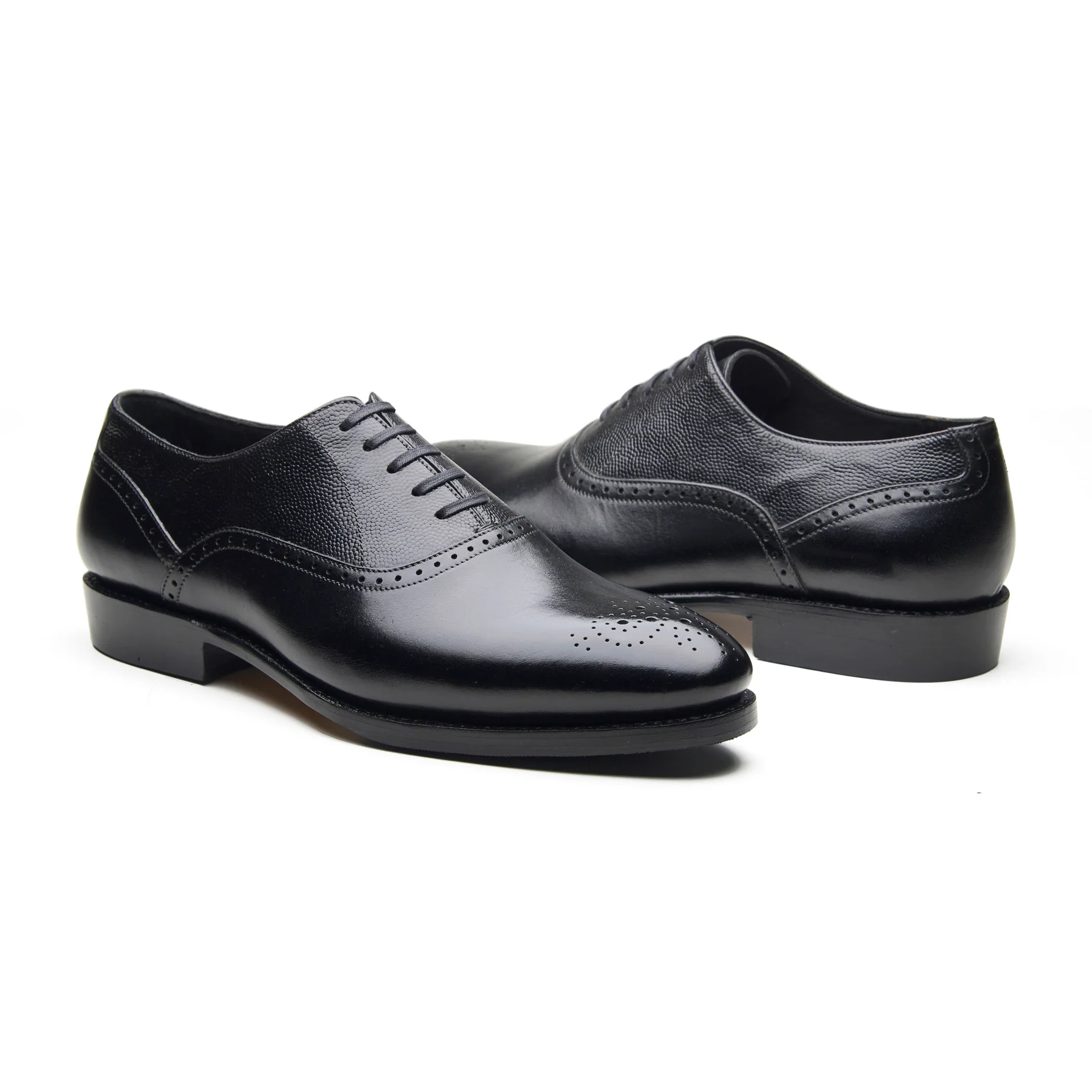 Wenzel, Medallion Oxford - Black | Hand Welted | Contemporary Classics - Image 4